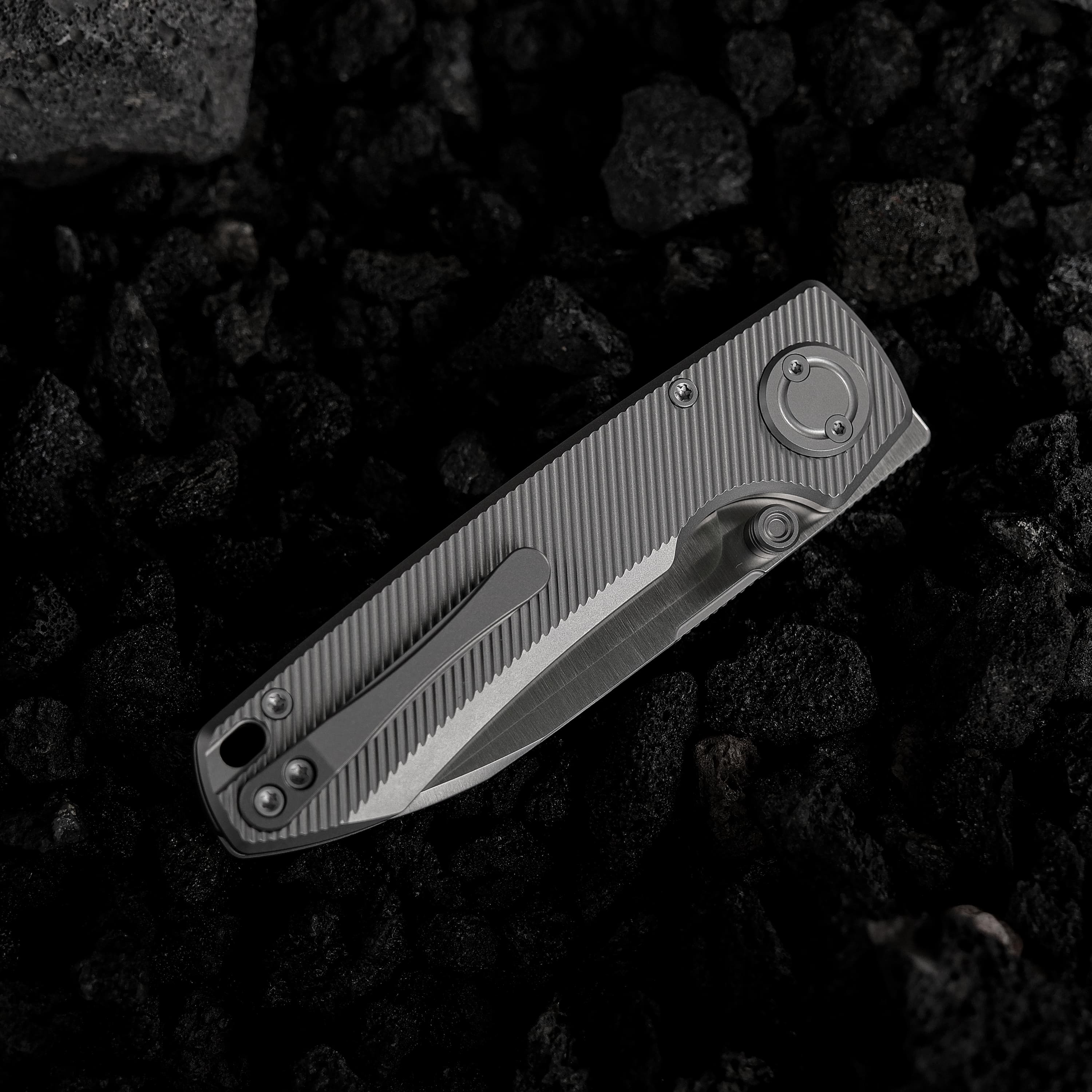 Raccoon® V -Vanchor Lock® (3.22" M390 Blade & Titanium Handle) - A4003 - Image 18